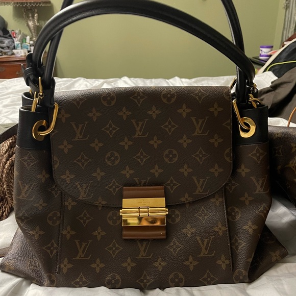 Lv Olympe - Picture 1 of 6